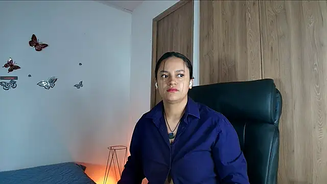 Snapshot of VICTORIABLACK_@xh chatting on November 30, 2025, 11:00 am VICTORIABLACK xh online show from November 30, 2025, 11:00 am