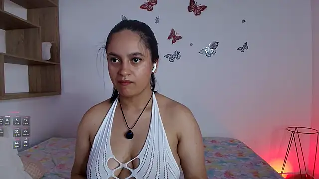 Snapshot of VICTORIABLACK_@xh chatting on November 17, 2025, 7:29 pm VICTORIABLACK xh online show from November 17, 2025, 7:29 pm