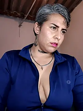 Snapshot of Yessi_rousse chatting on June 26, 2026, 9:53 pm Yessi rousse online show from June 26, 2026, 9:53 pm