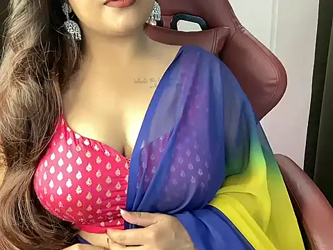 Snapshot of shanayaaa_1 chatting on April 19, 2026, 7:05 pm shanayaaa 1 online show from April 19, 2026, 7:05 pm