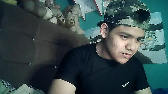 Valesh20 online show from October 8, 2025, 1:40 am