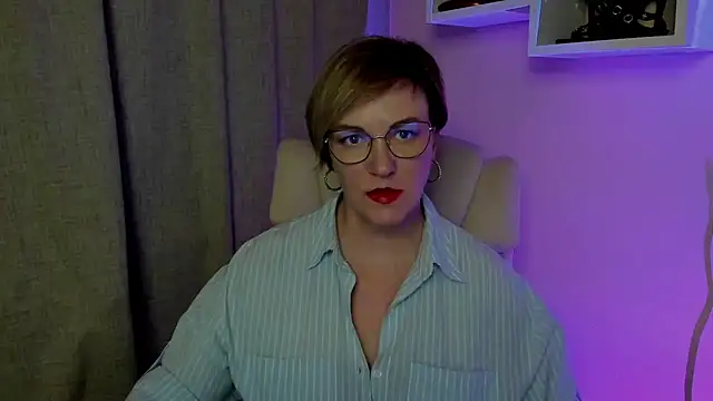 Snapshot of feliziaDesire chatting on July 22, 2026, 3:47 pm feliziaDesire online show from July 22, 2026, 3:47 pm