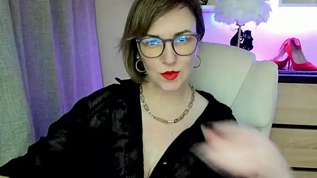 feliziaDesire online show from November 24, 2025, 4:29 pm