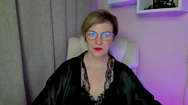 Snapshot of feliziaDesire chatting on July 19, 2026, 6:48 pm feliziaDesire online show from July 19, 2026, 6:48 pm