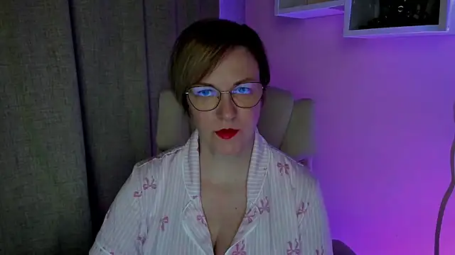 Snapshot of feliziaDesire chatting on July 22, 2026, 3:30 am feliziaDesire online show from July 22, 2026, 3:30 am