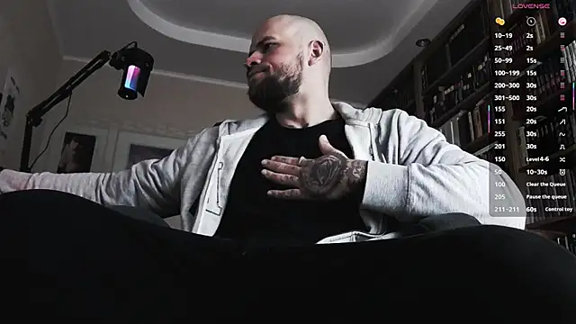 Snapshot of FindomJason chatting on November 28, 2025, 1:44 pm FindomJason online show from November 28, 2025, 1:44 pm