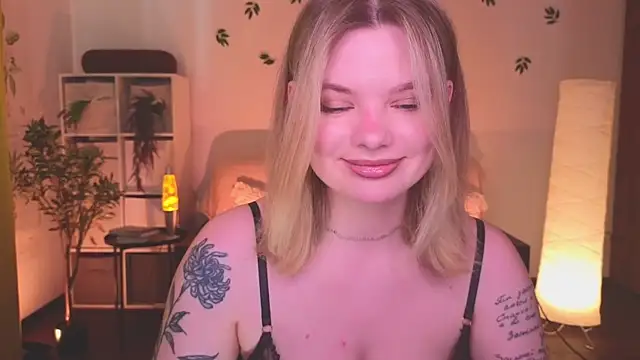 Snapshot of Hottie_Jane chatting on July 17, 2026, 10:23 am Hottie Jane online show from July 17, 2026, 10:23 am