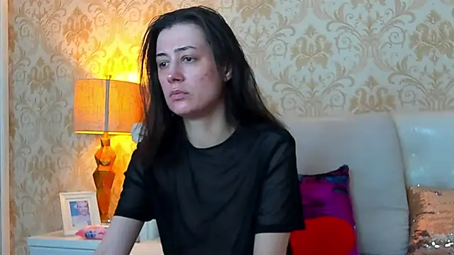 Snapshot of JuliaHunts chatting on January 15, 2026, 6:17 am JuliaHunts online show from January 15, 2026, 6:17 am