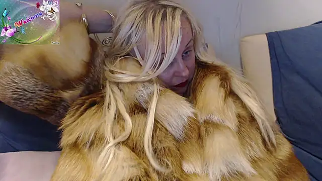 martachatte online show from November 23, 2025, 6:29 pm