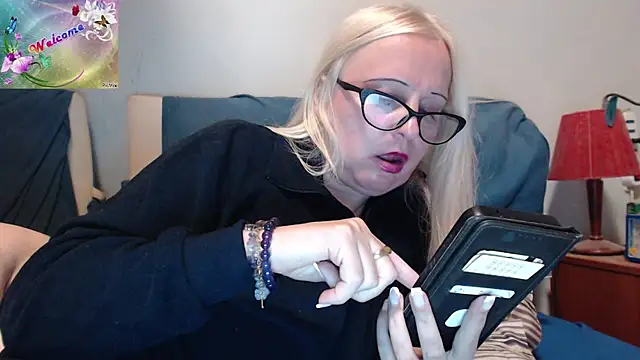 Snapshot of martachatte chatting on October 21, 2025, 7:57 pm martachatte online show from October 21, 2025, 7:57 pm