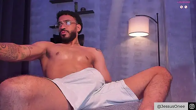 Snapshot of JesusOne chatting on February 13, 2026, 6:57 am JesusOne online show from February 13, 2026, 6:57 am