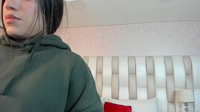 Rebeca jones online show from March 24, 2026, 12:05 pm