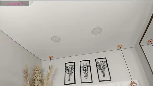 Rebeca jones online show from September 9, 2025, 12:25 pm