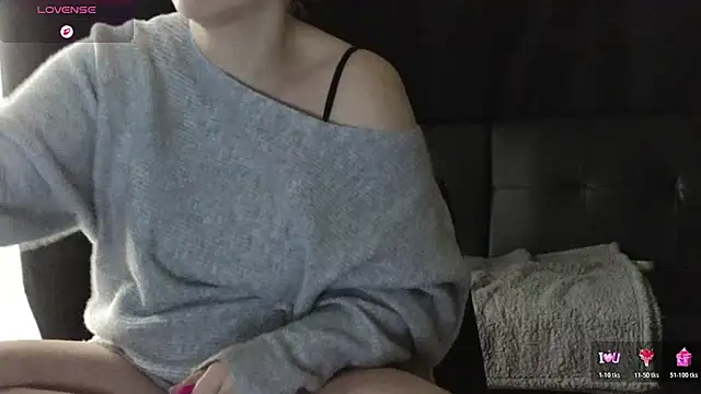 Mia G0ld online show from March 2, 2026, 2:13 pm