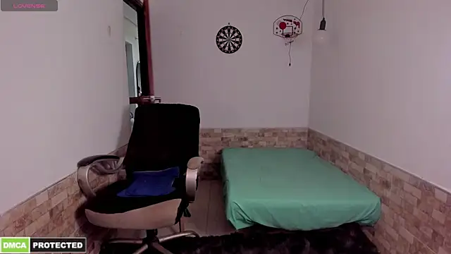 Snapshot of Carl_Smithh chatting on November 7, 2025, 1:43 am Carl Smithh online show from November 7, 2025, 1:43 am