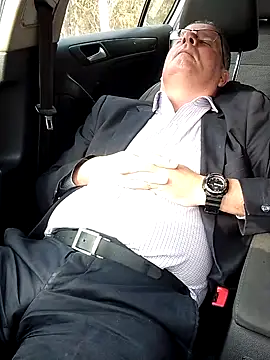 stiffandlubedxh online show from September 17, 2025, 10:45 pm