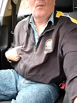 stiffandlubedxh online show from September 24, 2025, 10:16 pm