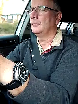 stiffandlubedxh online show from March 6, 2025, 8:37 pm