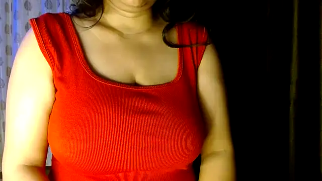 janifer001 online show from February 19, 2026, 12:29 am