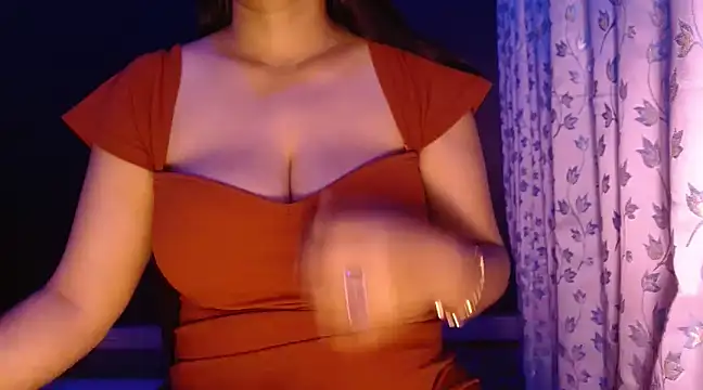 janifer001 online show from February 24, 2025, 1:35 am