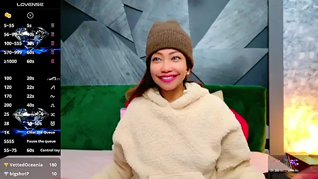 ElyaQuinn online show from March 9, 2025, 8:07 am