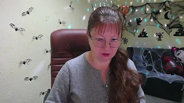 VanessaHotts online show from October 23, 2025, 5:06 am