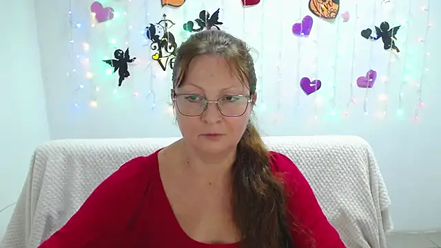 VanessaHotts online show from March 12, 2025, 3:29 pm