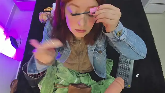 Snapshot of JulietaAlves chatting on December 15, 2025, 11:38 am JulietaAlves online show from December 15, 2025, 11:38 am