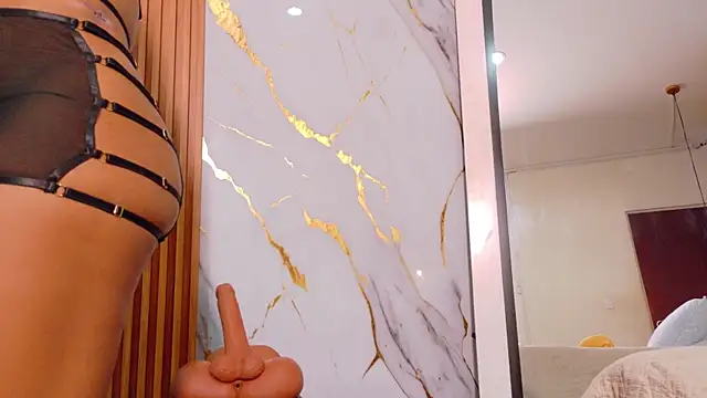 naughty ebonyy online show from November 25, 2025, 2:56 am