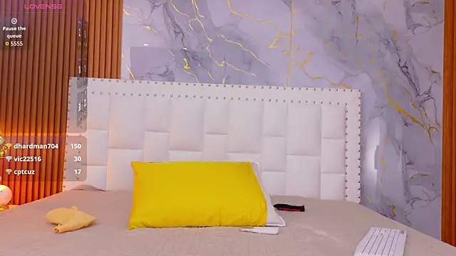 Snapshot of naughty_ebonyy chatting on February 20, 2026, 3:03 am naughty ebonyy online show from February 20, 2026, 3:03 am