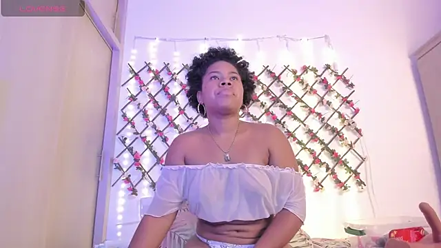 naughty ebonyy online show from June 11, 2026, 4:48 pm