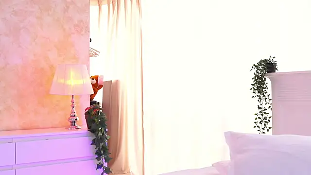 ArtTeasee online show from January 15, 2026, 9:23 am