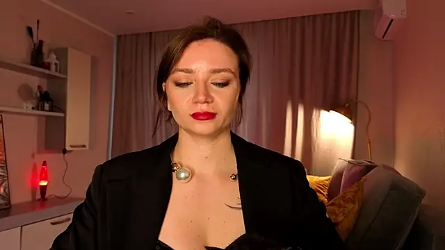 Snapshot of Shadow_Passion chatting on April 9, 2026, 7:14 am Shadow Passion online show from April 9, 2026, 7:14 am