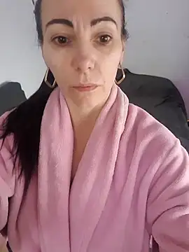 Snapshot of milflovelyxxx chatting on March 31, 2026, 5:42 am milflovelyxxx online show from March 31, 2026, 5:42 am