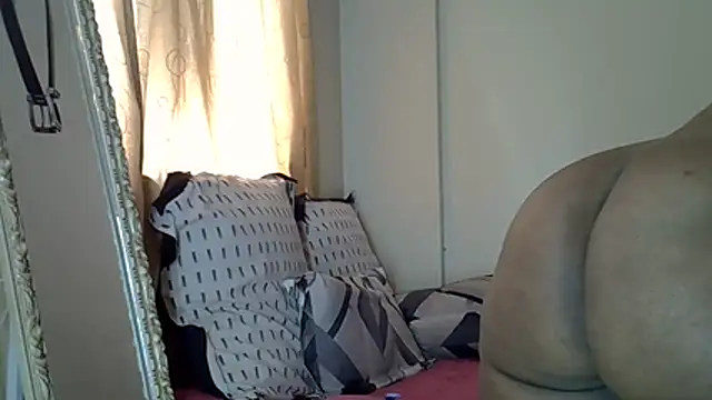 Snapshot of AddictiveAssCurves chatting on February 28, 2026, 8:36 am AddictiveAssCurves online show from February 28, 2026, 8:36 am