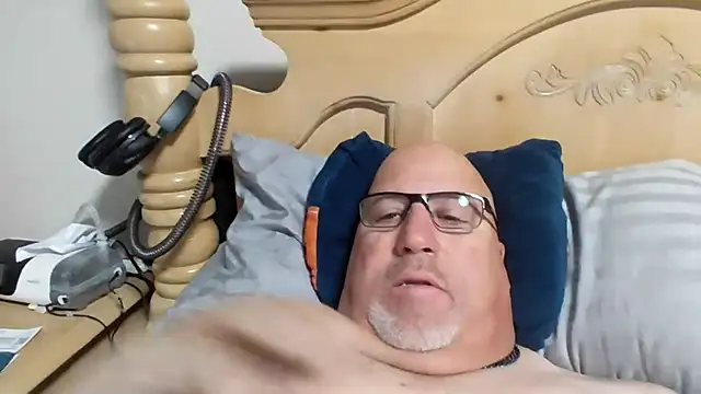Bigbear0563 online show from July 5, 2026, 3:41 pm