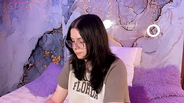 Mey moon online show from February 13, 2026, 3:39 am