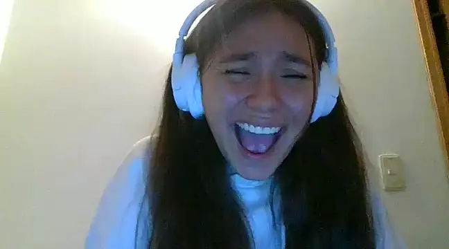  andygirl online show from February 15, 2025, 5:51 am