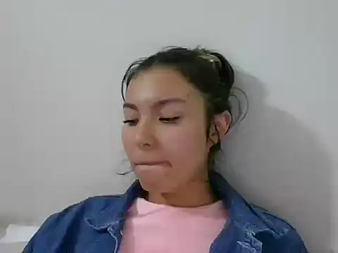  andygirl online show from October 22, 2025, 11:58 pm