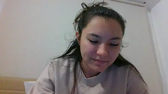  andygirl online show from May 19, 2026, 1:56 am