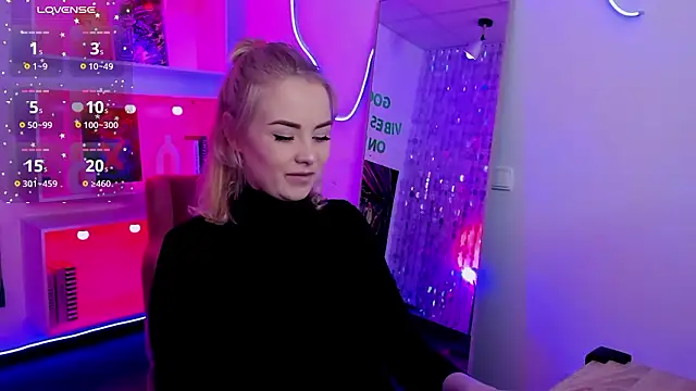 Snapshot of StephanieSweety chatting on February 25, 2026, 5:35 pm StephanieSweety online show from February 25, 2026, 5:35 pm