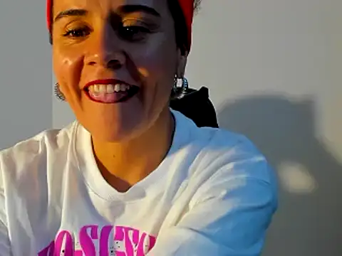 Snapshot of Sami_Hotie1 chatting on February 9, 2025, 8:34 pm Sami Hotie1 online show from February 9, 2025, 8:34 pm