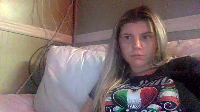 candycane57 online show from October 28, 2025, 9:58 pm