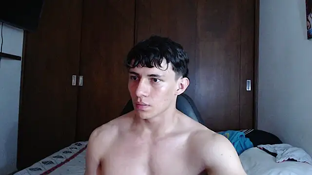 aresholland online show from February 28, 2025, 4:43 am