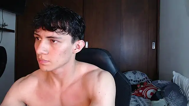 aresholland online show from March 22, 2025, 2:05 am