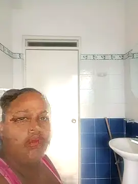 Snapshot of KiaraBrownn chatting on September 10, 2025, 11:42 am KiaraBrownn online show from September 10, 2025, 11:42 am