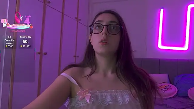 Snapshot of princiana chatting on November 4, 2025, 8:34 pm princiana online show from November 4, 2025, 8:34 pm