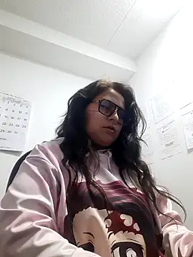 Snapshot of _lilith_heavy chatting on October 5, 2025, 12:45 am lilith heavy online show from October 5, 2025, 12:45 am