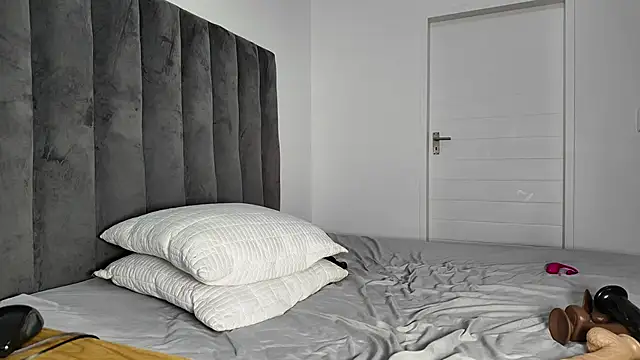 Snapshot of BedroomBullyX5 chatting on May 22, 2026, 7:39 am BedroomBullyX5 online show from May 22, 2026, 7:39 am