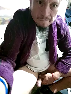 pauloandres online show from April 28, 2026, 5:45 am